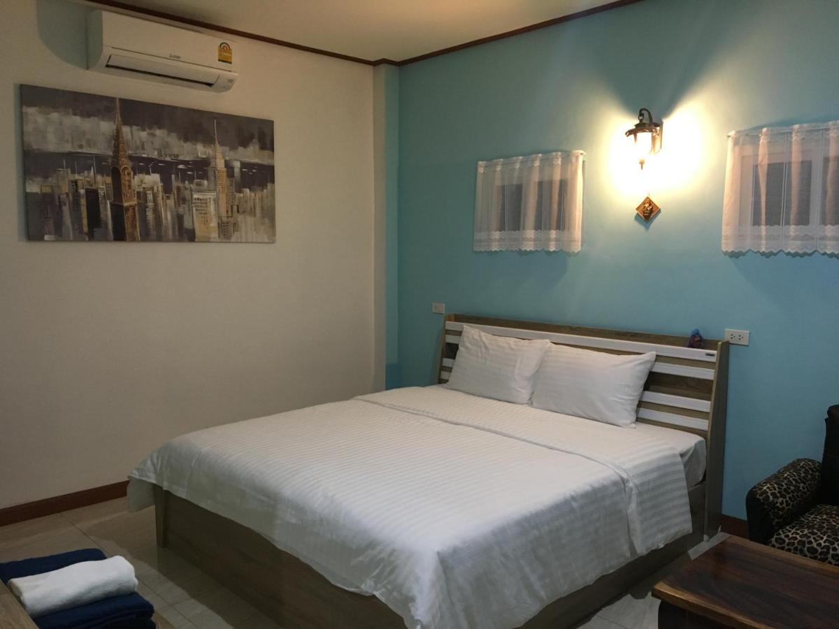 Hotel Baan Penny Phra Nakhon Si Ayutthaya Exterior foto
